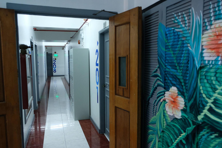 Public Area 3, Ola Hostel Manila, Manila City