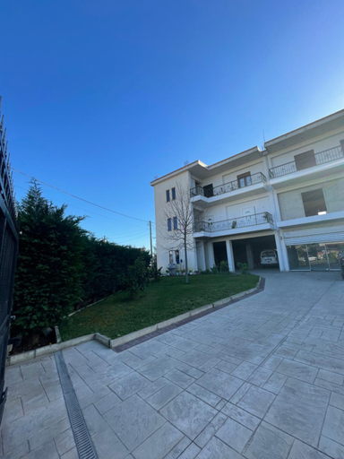 Others 2, Villa VSV: Parking Spot+ View, Tiranës