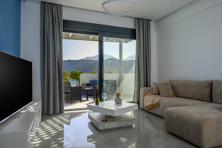 Others 3, Almyriki Villas, Crete