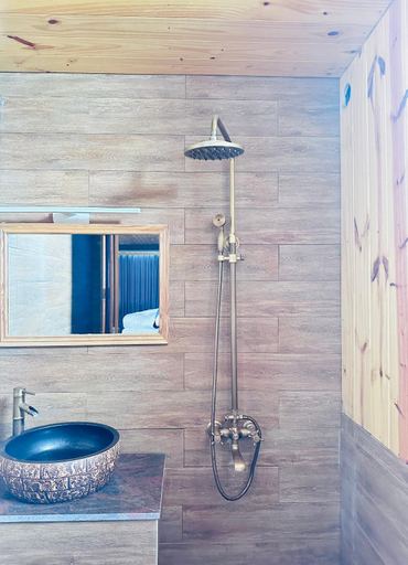 Bathroom 5, MyHotel, Da Nang
