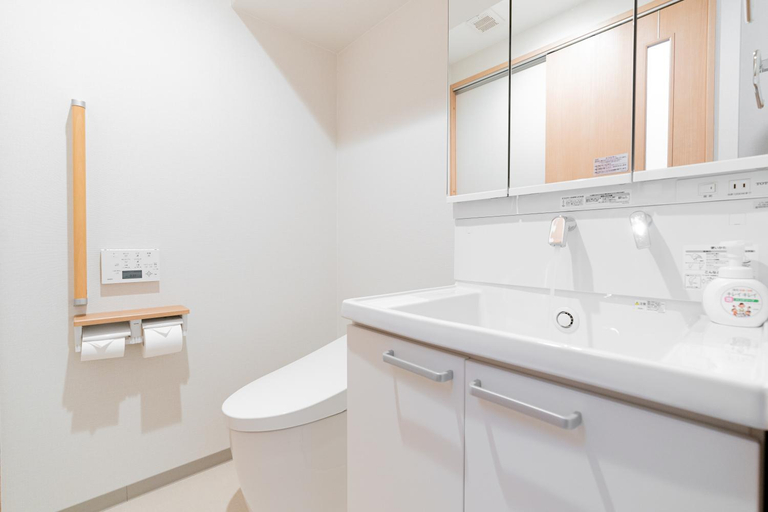 Bathroom, V's Boutique House, Osaka