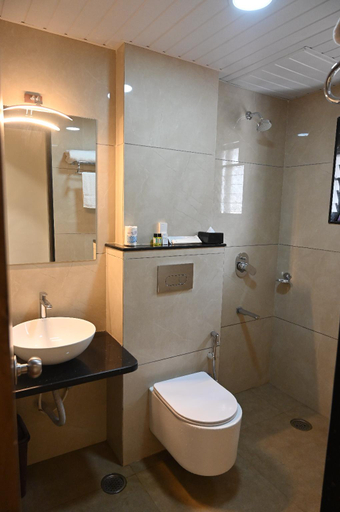 Bathroom 6
