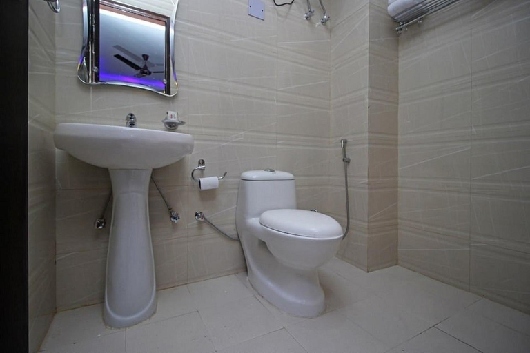 Bathroom 6