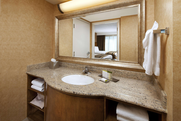 Bathroom 5, DoubleTree Suites by Hilton Anaheim Res - Conv Ctr, Orange