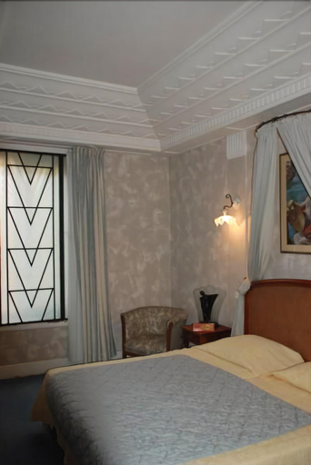 Bedroom 3, Le Meurice, Alpes-Maritimes