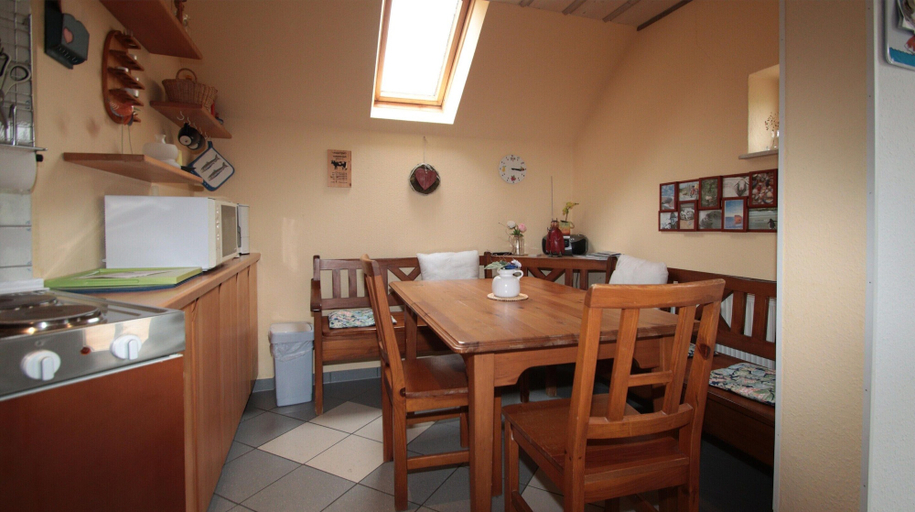 Dining, Ferienwohnung am Deich, Aurich