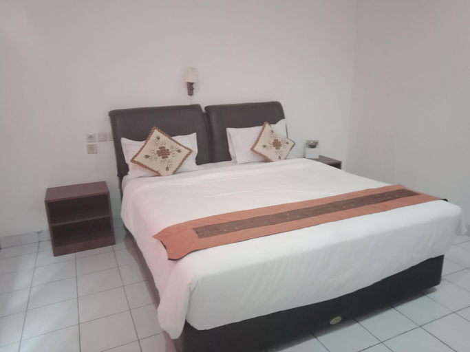 Bedroom, Hotel Huswah Airport, Tangerang