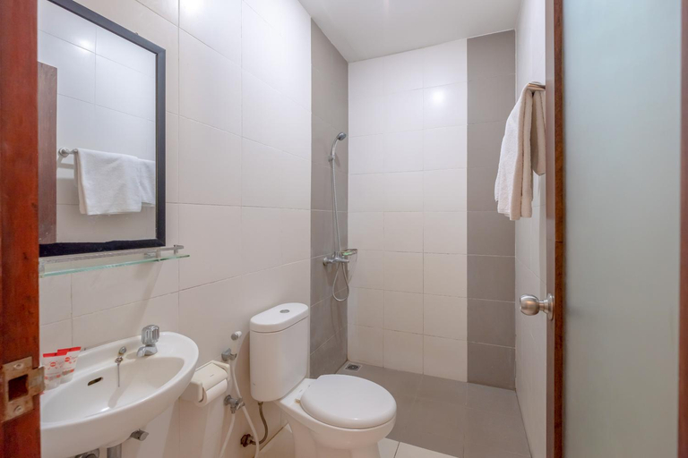Bathroom 4