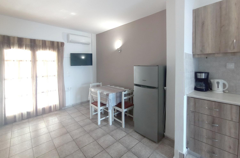 5, Flower Apartments, Crete