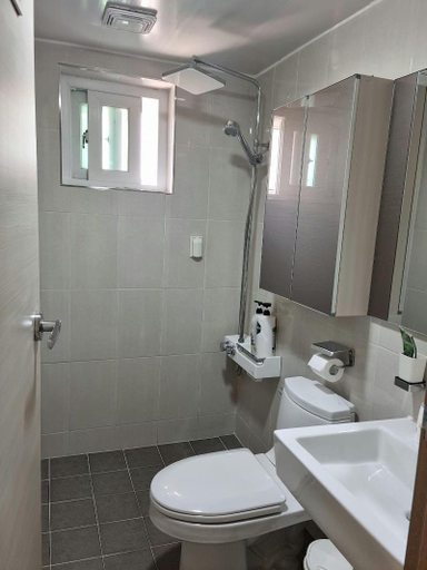 Bathroom 3, Odae Mountain Golden Light Pension, Pyeongchang
