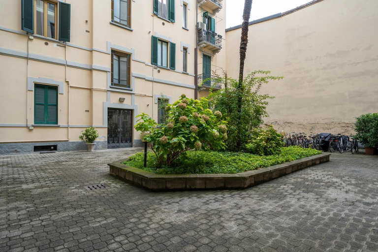 Others 4, Easylife - Milano - Crema 15 - Porta Romana, Milano