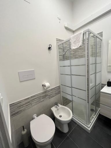 Others 4, B&B Il Glicine Pescara centro, Pescara