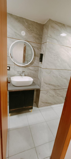 Others 2, Hotel Golden Tree, Hisar