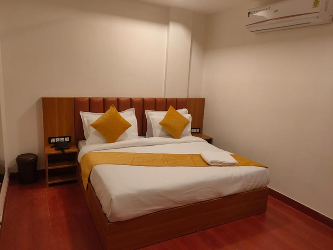 Others 3, Hotel Golden Tree, Hisar