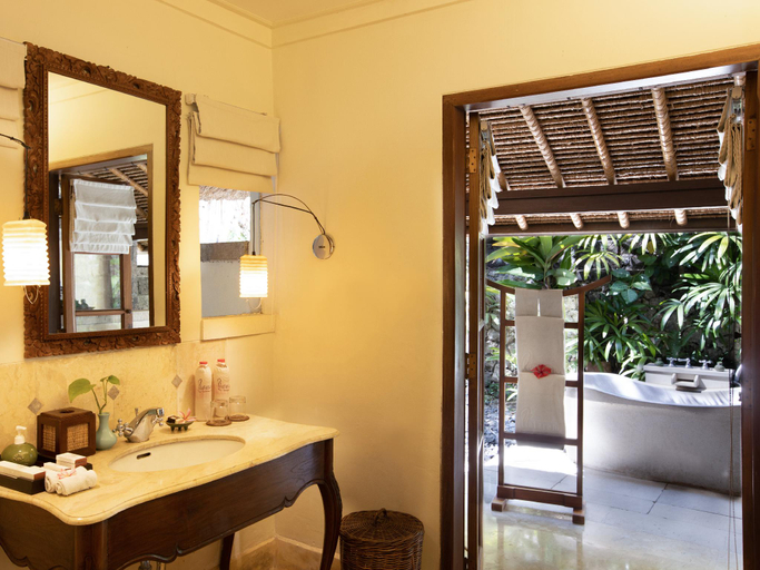 Bathroom 6