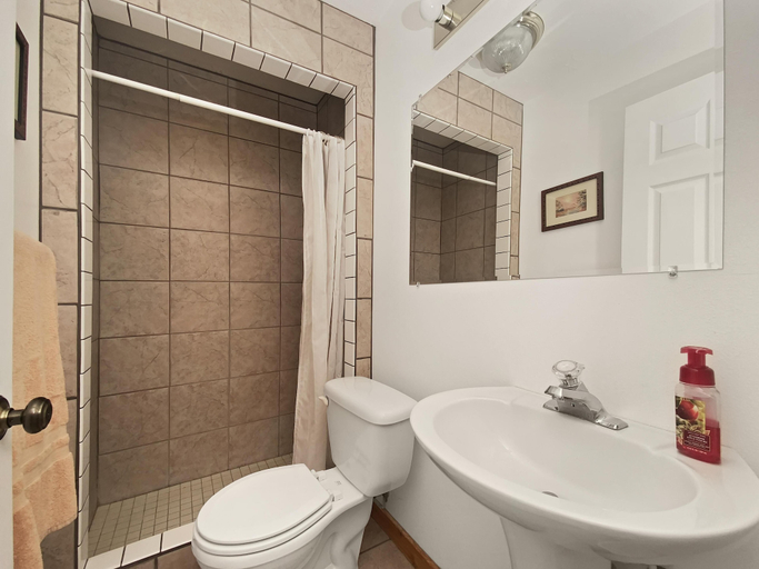 Bathroom 4, Ranchette Eagles Roost - The Atsa #9 at Wind Walker Homestead, Sanpete