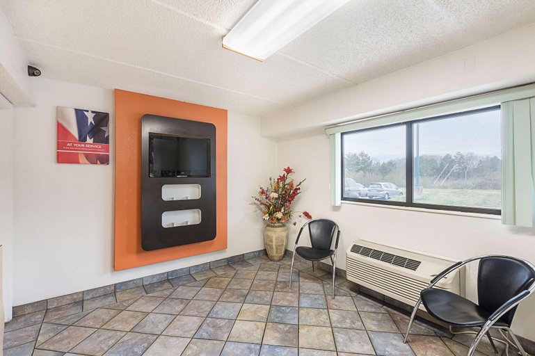 Public Area 2, Motel 6 Charlotte, NC - Coliseum, Mecklenburg