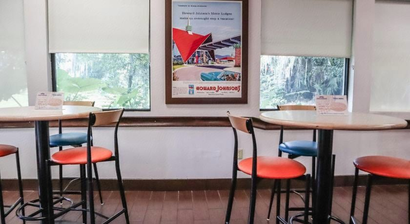 Food & Drinks 4, Howard Johnson by Wyndham Ocala FL I-75, Marion