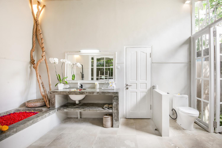 Bathroom 2, Two Bedroom Seminyak Villa with Pool, Badung