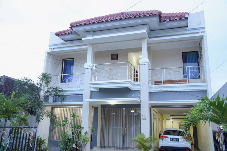Exterior & Views 2, RedDoorz Syariah near Jogja City Mall 2, Sleman