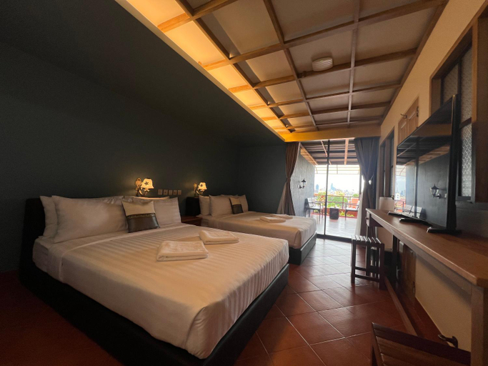 Others 5, Cha Na Stay at Merry V, Phra Nakhon