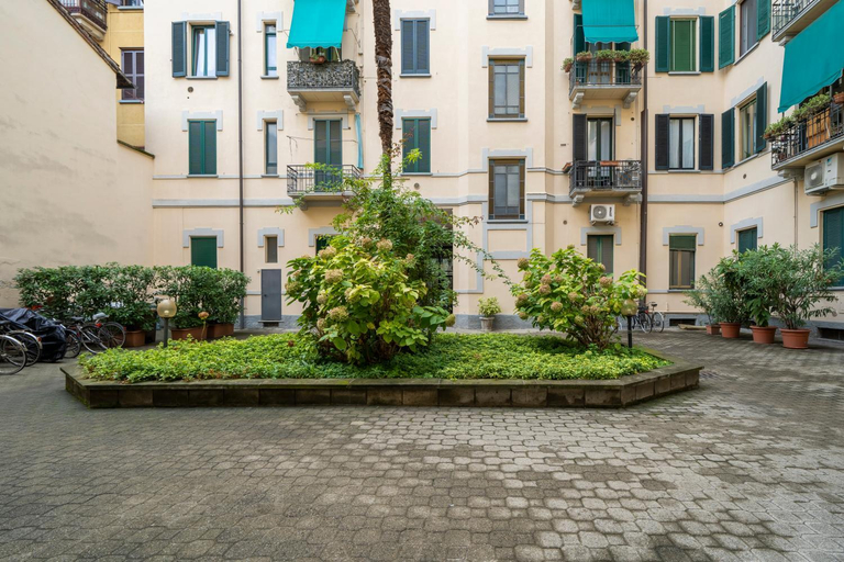 Others 5, Easylife - Milano - Crema 15 - Porta Romana, Milano