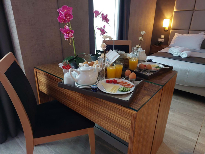 Food & Drinks 5, Lacoba Hotel, Attica