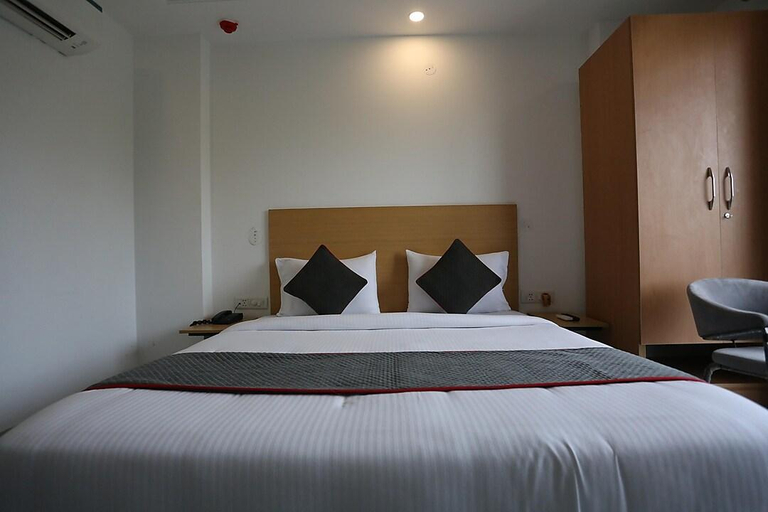Bedroom 3, Hotel Sleepy Soul, Gurgaon