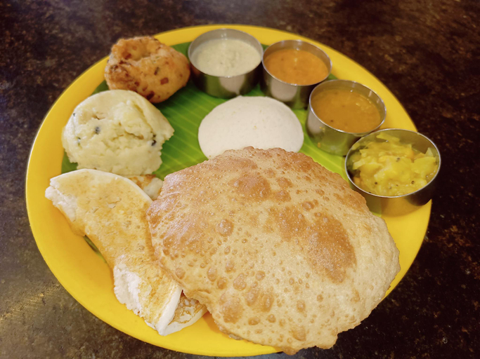 Food & Drinks 4, Hotel Marys Arcade, Thanjavur