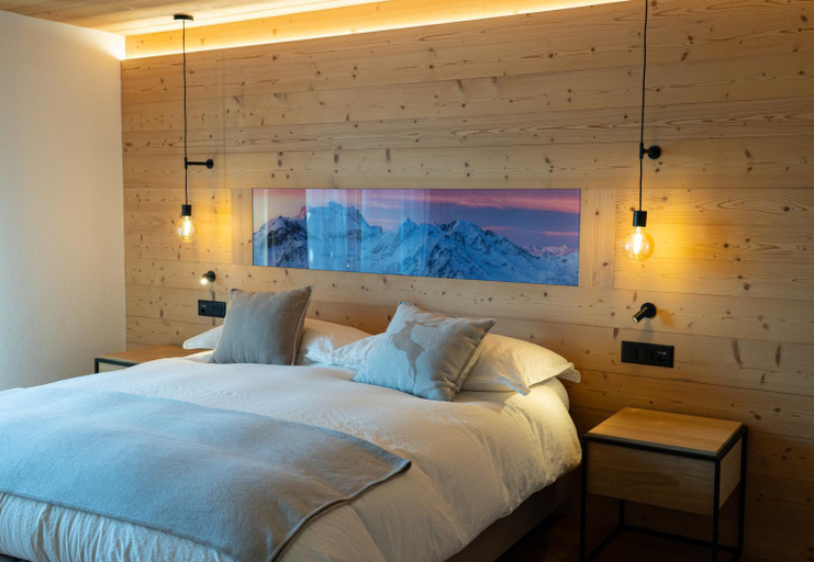 Bedroom 3, Hotel Les Chamois, Entremont