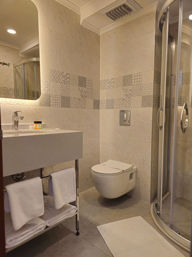 Bathroom 5, May Flower Apart Hotel, Alanya