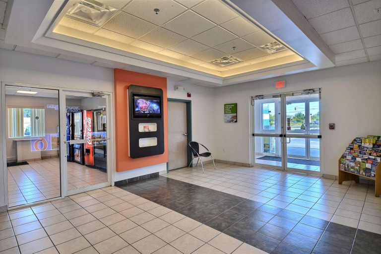 Public Area 5, Motel 6 Tewksbury, Ma - Boston GA, Middlesex