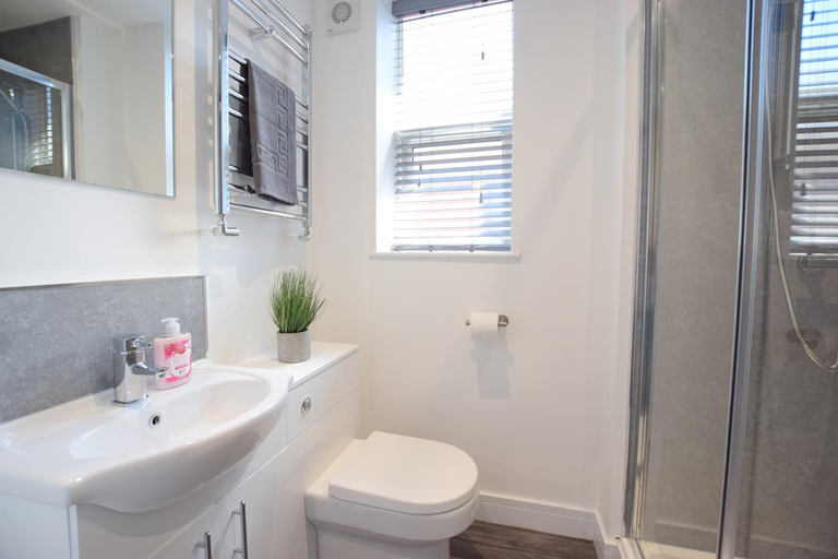 4, Stylish City Centre Rooms, Lincolnshire