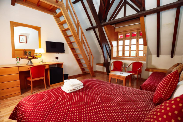 Bedroom 3, Grand Hotel Ifrane, Ifrane