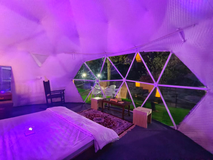 Bedroom 2, North Cliff Glamping Base Camp, Ganderbal