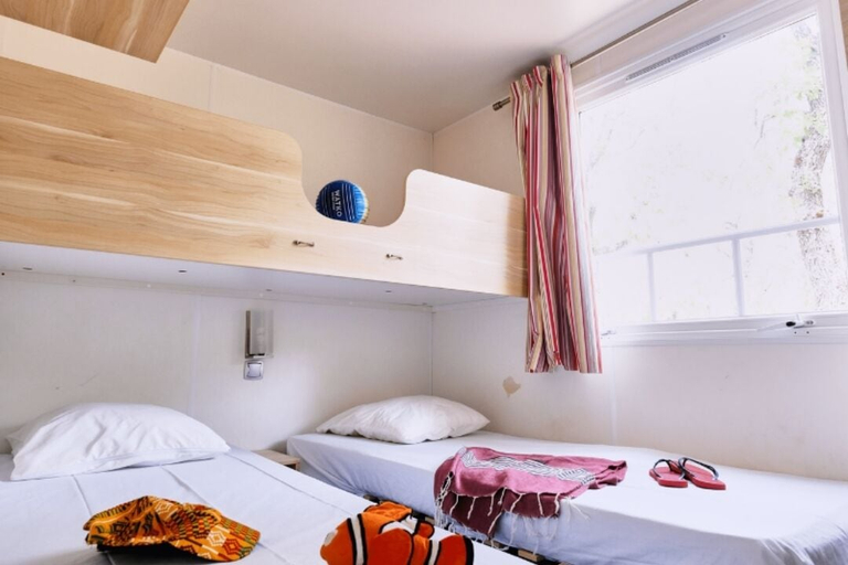 Bedroom 3, Domaine des Chênes Blancs - Camping, Vaucluse