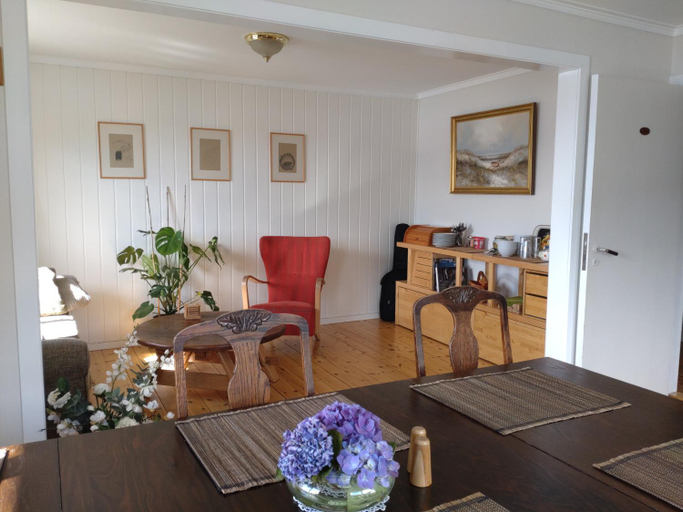 Others 3, Hardanger Rom & Harmonium "The Green B&B", Jondal