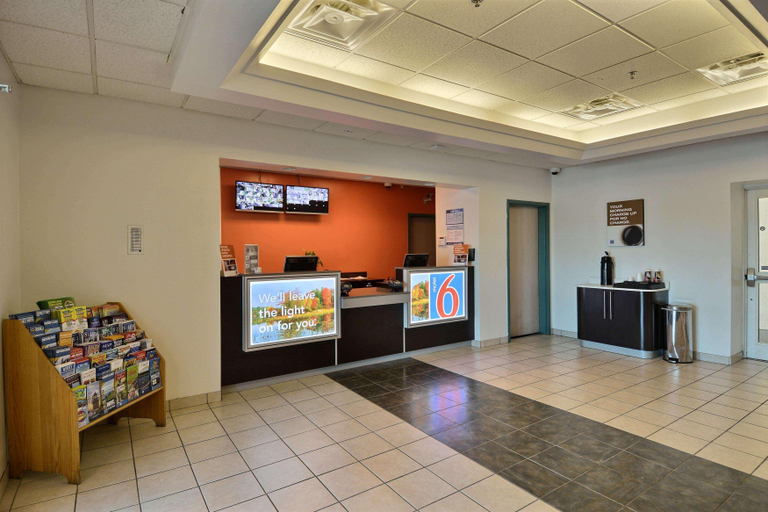 Public Area 2, Motel 6 Tewksbury, Ma - Boston GA, Middlesex
