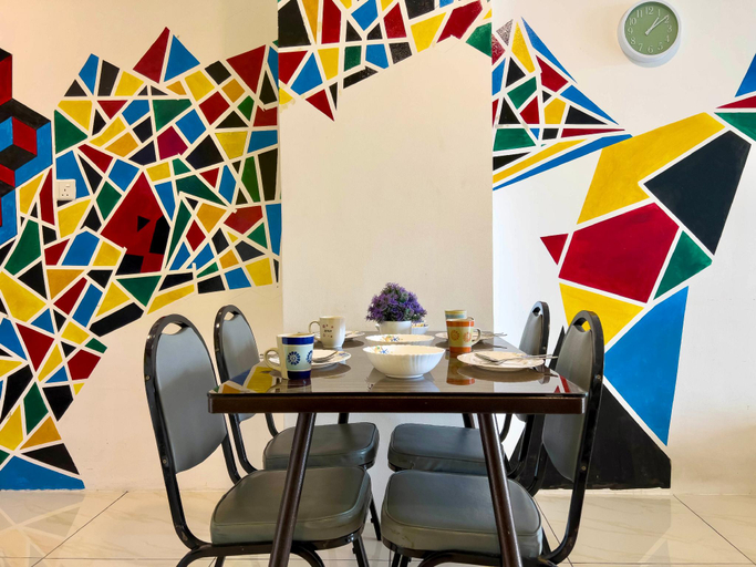 Dining Room 4