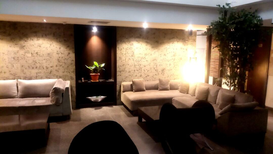 Others 3, Seventeen Degrees Hotel, Dhanbad