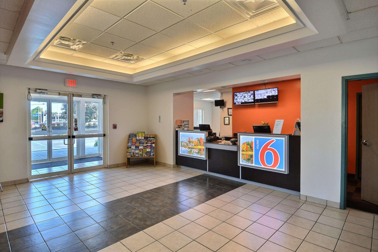 Public Area, Motel 6 Tewksbury, MA - Boston, Middlesex
