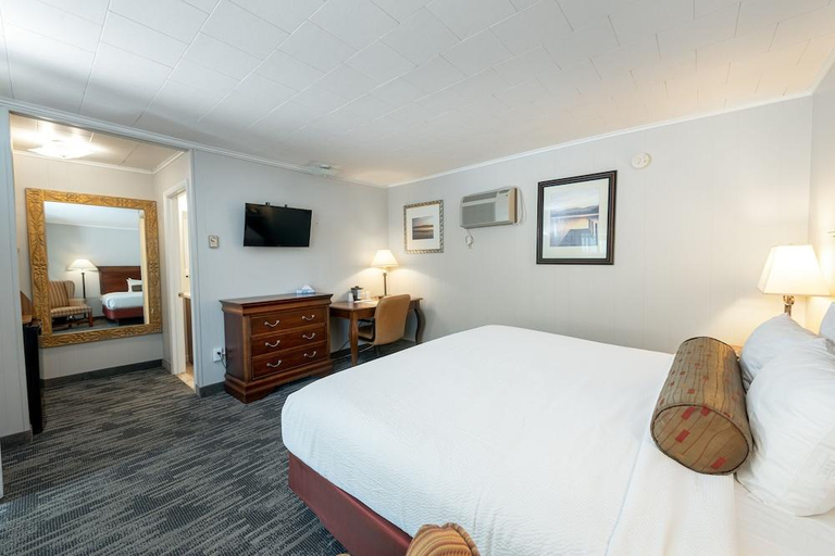 Bedroom 2, Scotty's Lakeside Resort, Warren