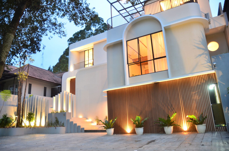 Exterior & Views 2, Maplewood Mountain 9BR with Heated Pool, Bandung