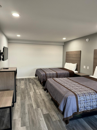 Bedroom 2, Continental Inn and Suites Nacogdoches TX SFA University Downtown, Nacogdoches