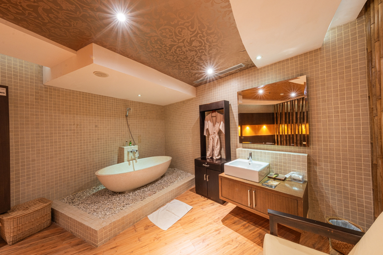 Bathroom 5, Grand Jatra Hotel Balikpapan, Balikpapan
