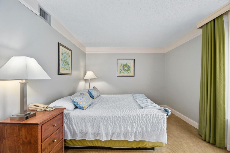 Bedroom 3, Top Floor Master Suite Bay View, Cecil