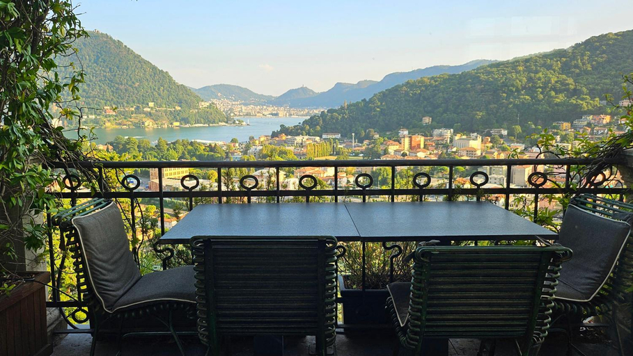 Others 3, Casa Santo Stefano, Como