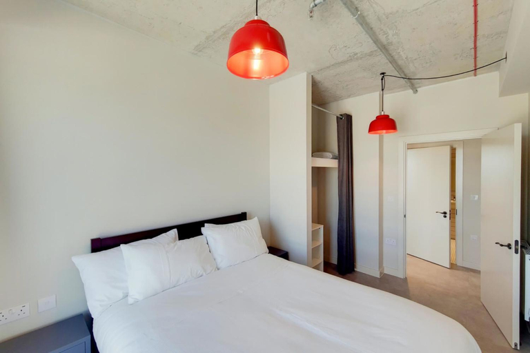 Bedroom 2, The Robinson, London