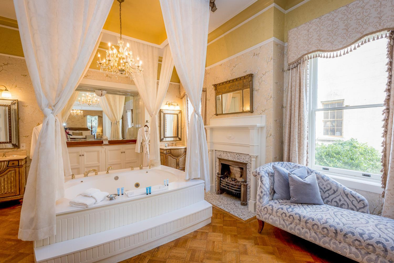 Bedroom 2, The Gastonian, Chatham