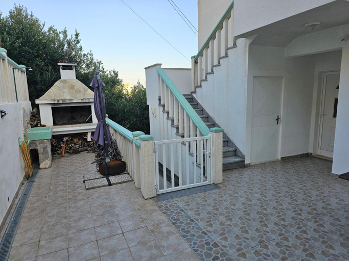 4, Apartments Zemunik, Dugi Rat